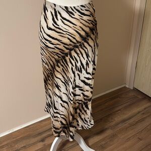 Forever 21 Tiger print skirt, Size Small